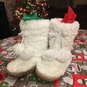 Old Navy Furry Slipper Sock Booties
